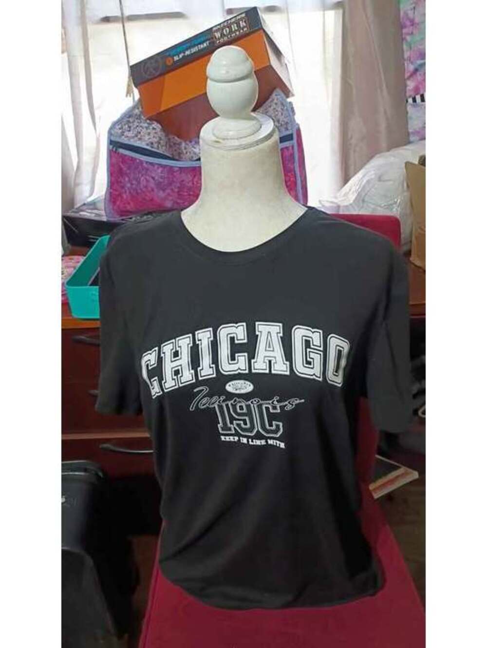 Black Chicago Graphic Tee - Casual Streetwear